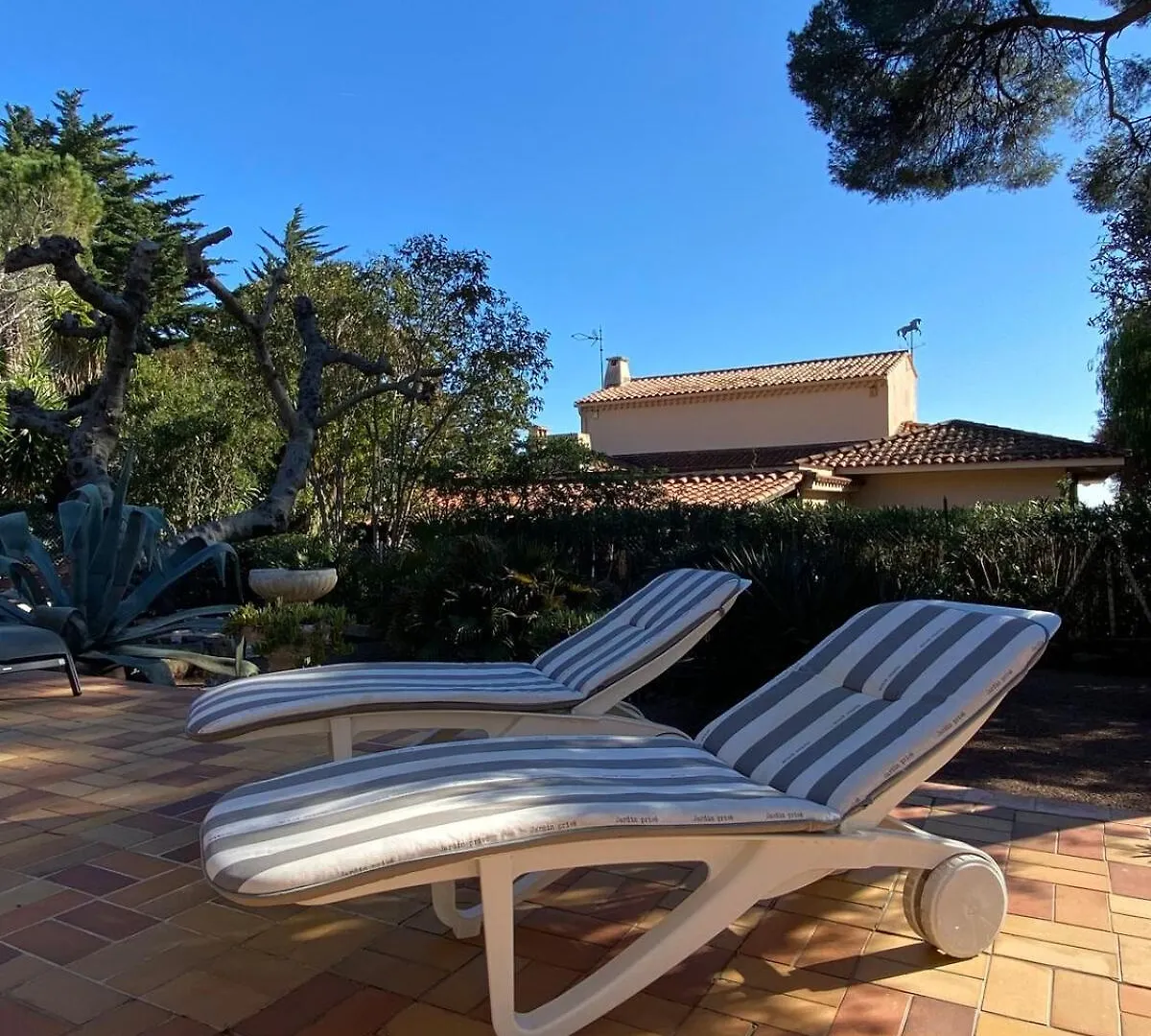 Villa St Raphael Boulouris Maison Bord De Mer Damalix Saint-Raphael  France